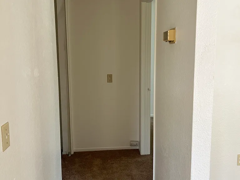 8460 Westmore Rd — Photo 9