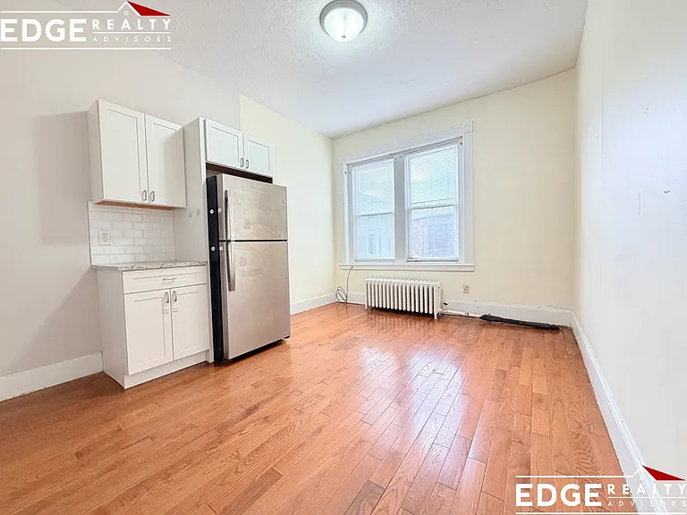 1 Linden St #2B — Photo 3