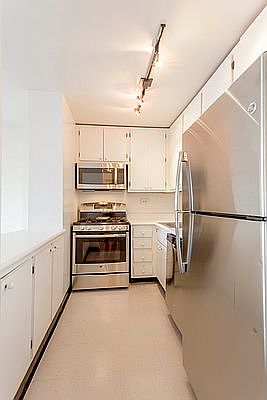 3rd image of 330 E 39th St APT 26K