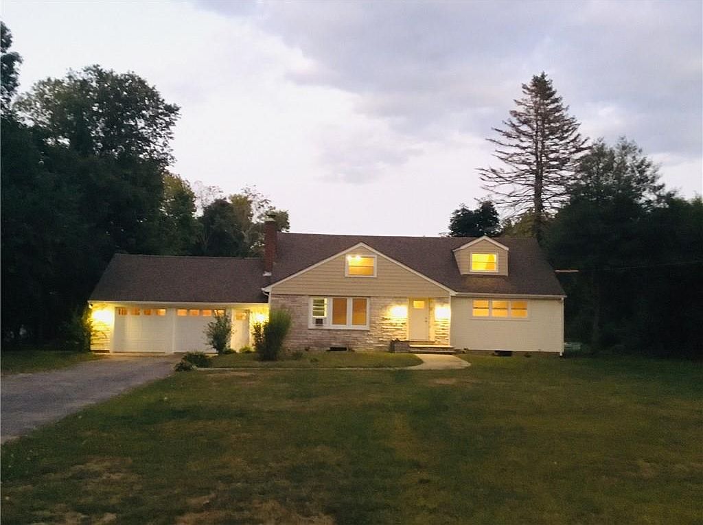 686 Commonwealth Ave, Warwick, RI 02886 Zillow