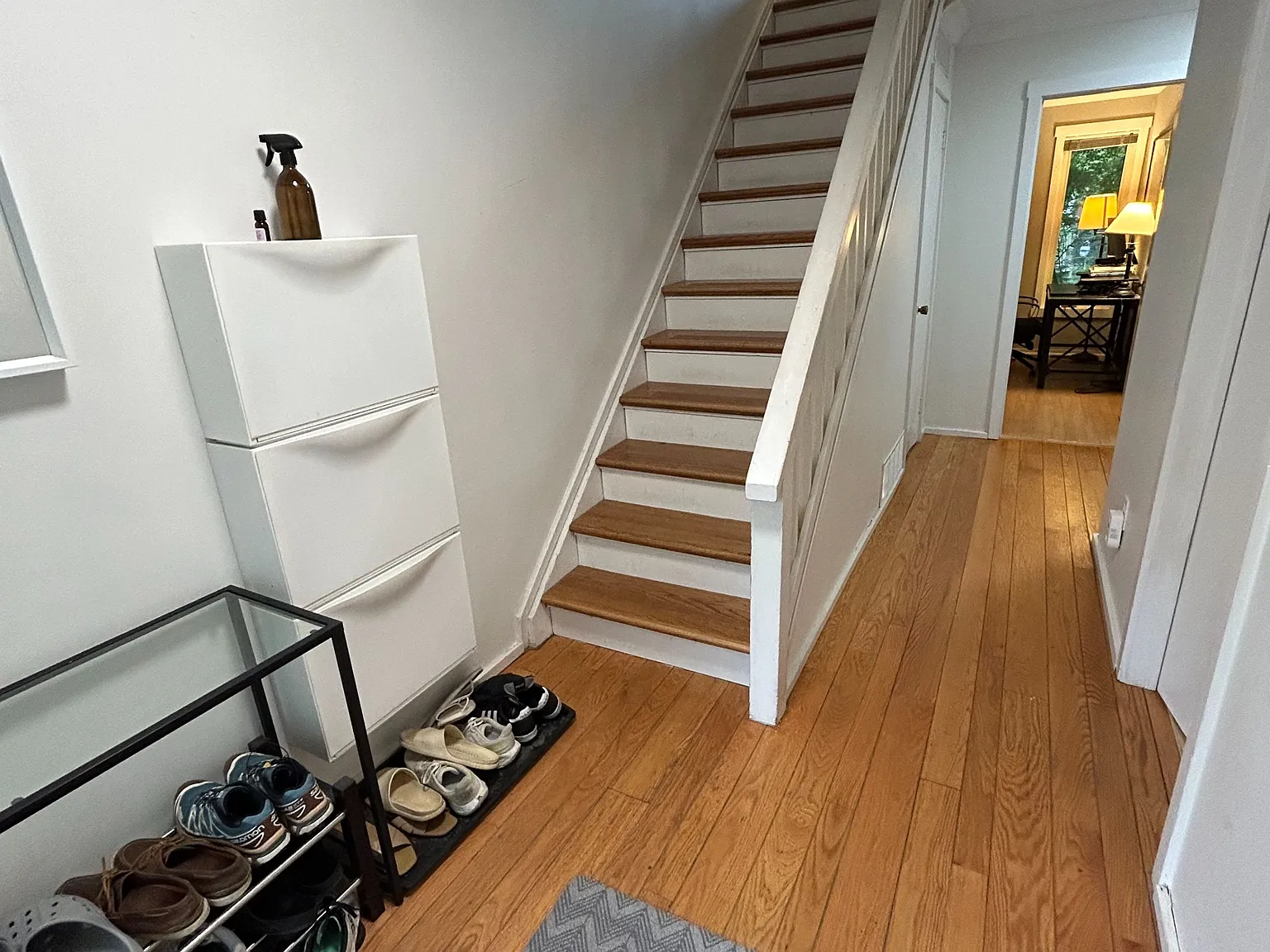 4 bed, $2,500 — Photo 2