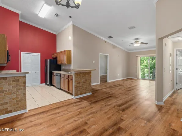 6106 MAGGIES Circle #114, Jacksonville, FL 32244