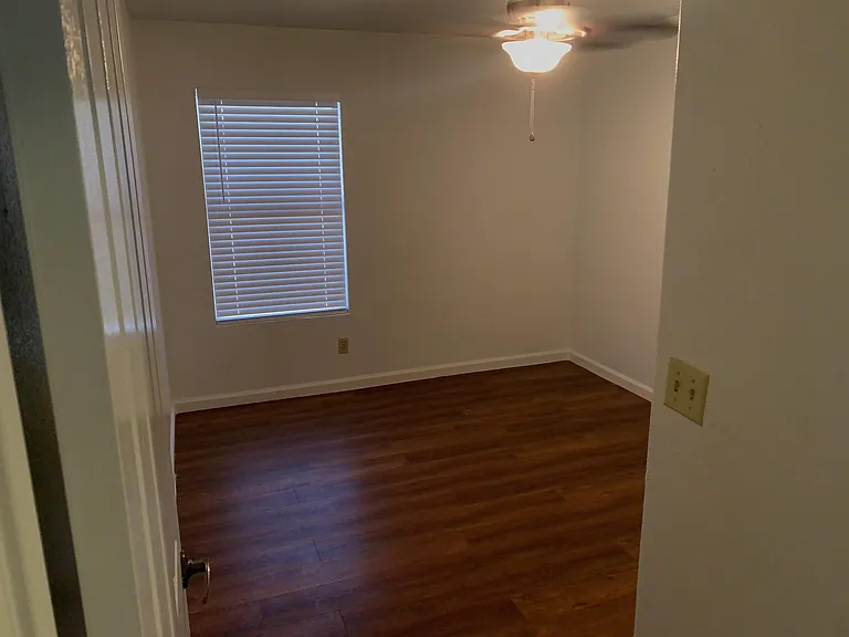 495 W Sagebrush St — Photo 3