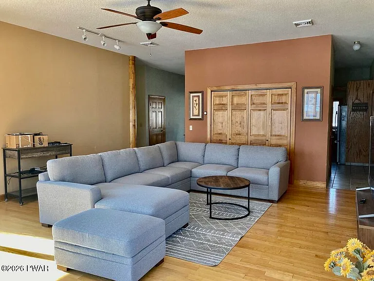 28 Ellen Memorial Ln — Photo 2