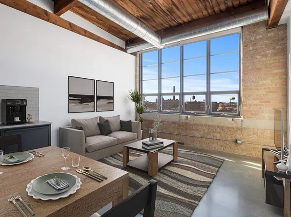 Southport Lofts, 2061 N Southport Ave APT 421, Chicago, IL 60614