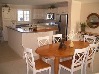5th image of 9725 Village Ln Unit 2