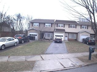 322 Tamarack Dr, Allentown, PA