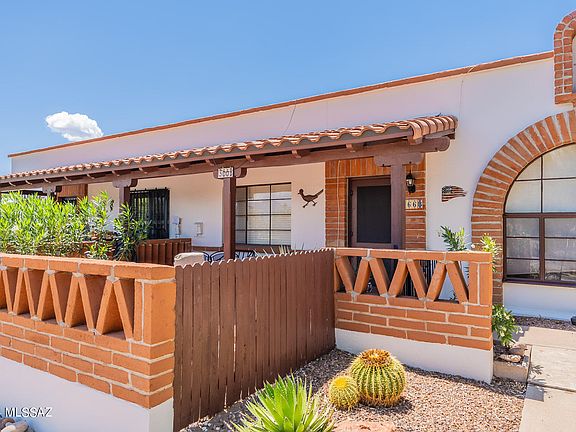 2nd image of 366 S La Canada Dr Unit B