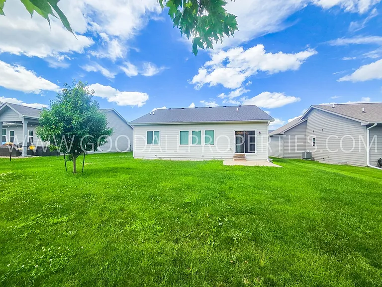 16656 Wilden Dr — Photo 3