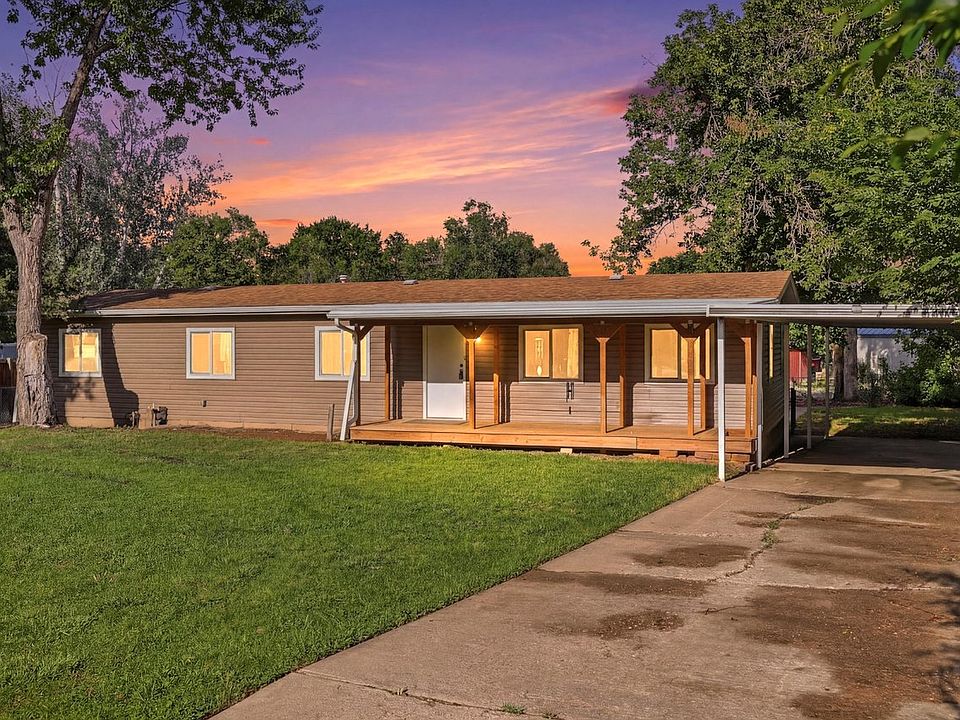 1st image of 3906 Yosemite Dr