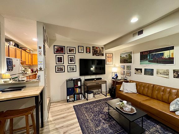 5th image of 1057 W Belden Ave #1B