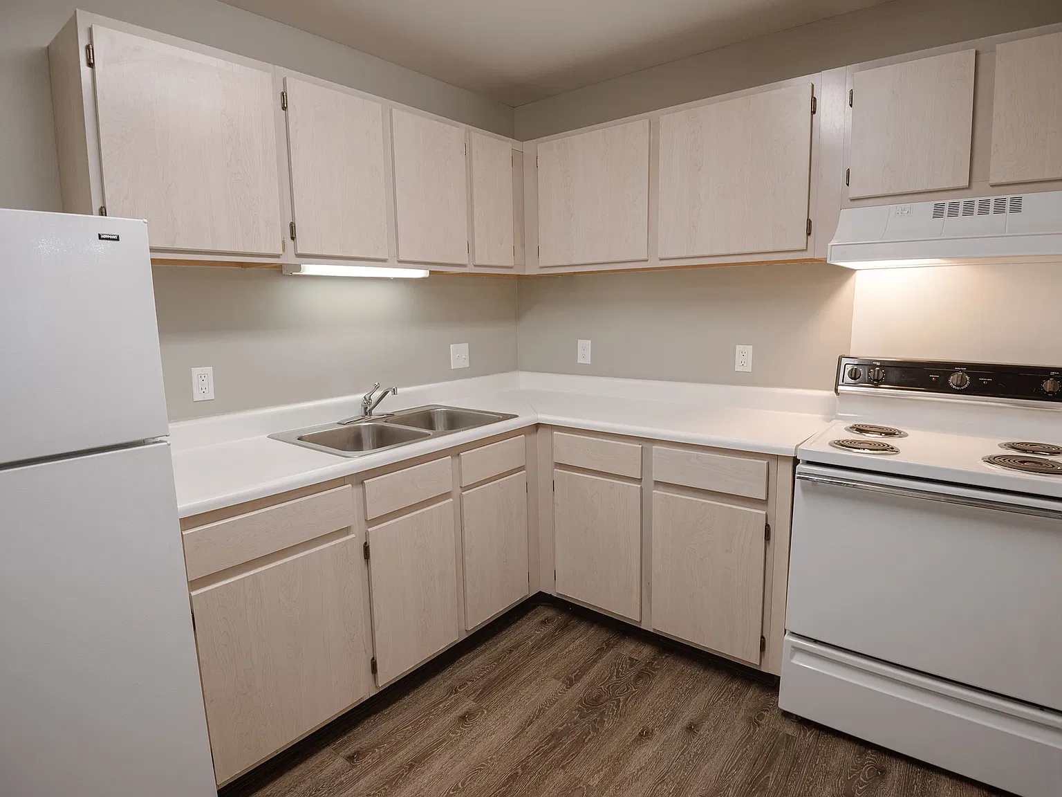 Eagle Grove Apartments — Photo 2