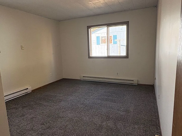 1265 Webb St — Photo 2