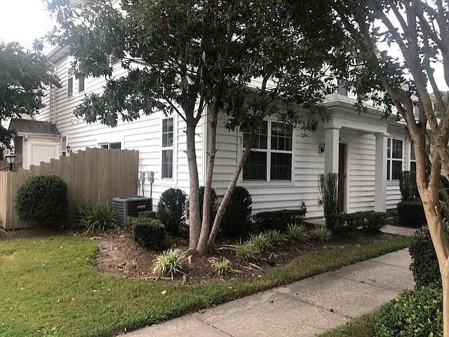 1st image of 663 Lacy Oak Dr