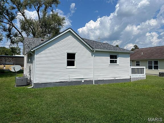 4th image of 506 Panhorst St