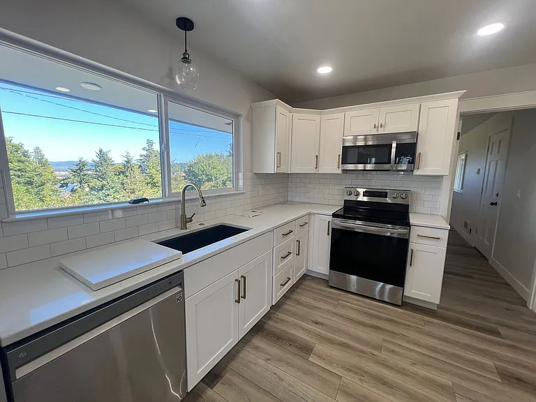 546 Fir Ave — Photo 7