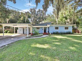 10538 Lake View Rd E, Jacksonville, FL 32225