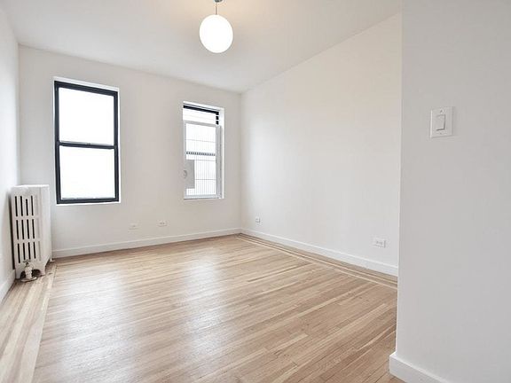5th image of 256 Seaman Ave #5FE