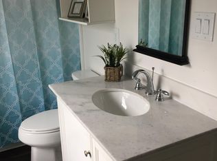 911 Lexington Ct, Cary, NC 27511