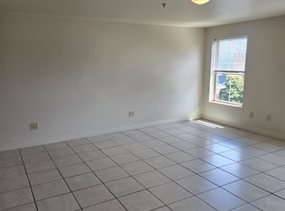 1108 Yakima Ave APT D, Tacoma, WA 98405