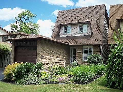 1st image of 403 Vega St