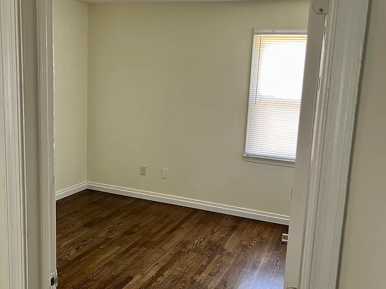 4807 Eastover Ave — Photo 3