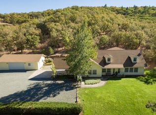 6379 Old Stage Rd, Central Pt, OR 97502