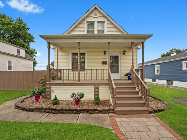 2728 Commercial Ave, South Chicago Heights, IL 60411