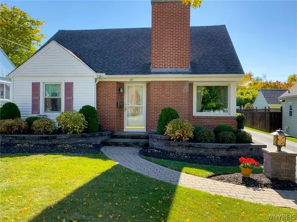 301 E Prospect Ave, Hamburg, NY 14075