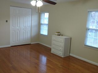 7064 Leewood Forest Dr, Springfield, VA 22151