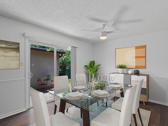 5th image of 3307 Catalina Dr