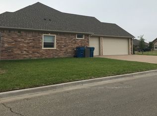 100 Claudette, Hewitt, TX 76643