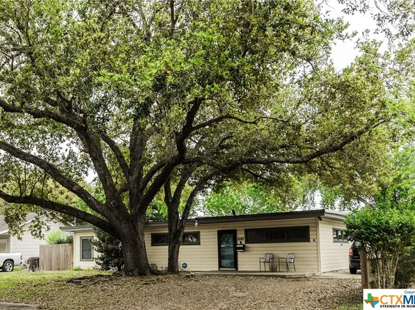 4207 Halsey St, Victoria, TX 77901
