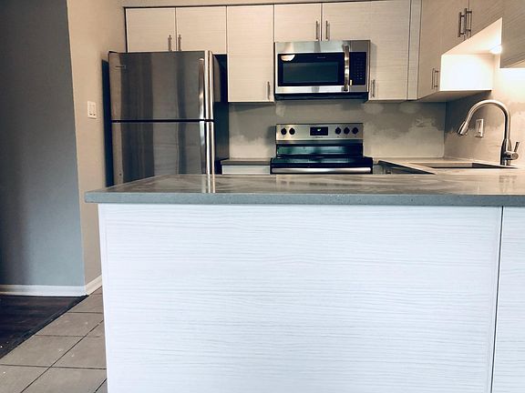 4th image of 1210 Burlington Ave APT 1W
