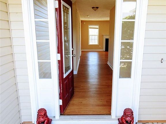 2nd image of 173 Collinwood Dr