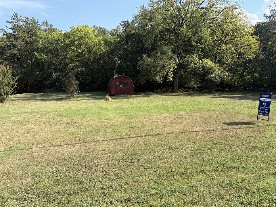 2nd image of 150 Spring Valley Dr