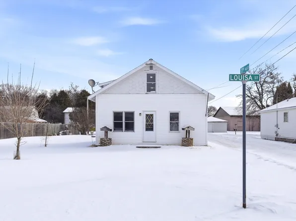 712 Louisa St, Crivitz, WI 54114