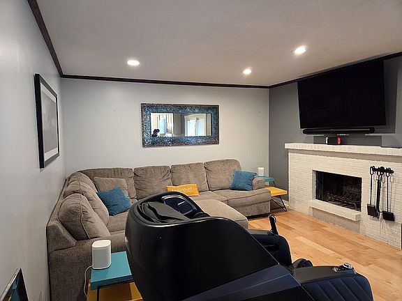 5th image of 3228 Cavendish Dr