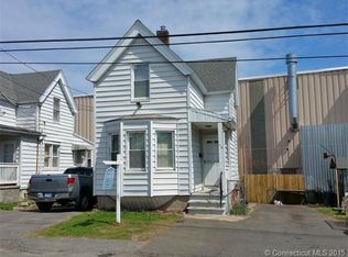 116 Hastings St, Bridgeport, CT 06610