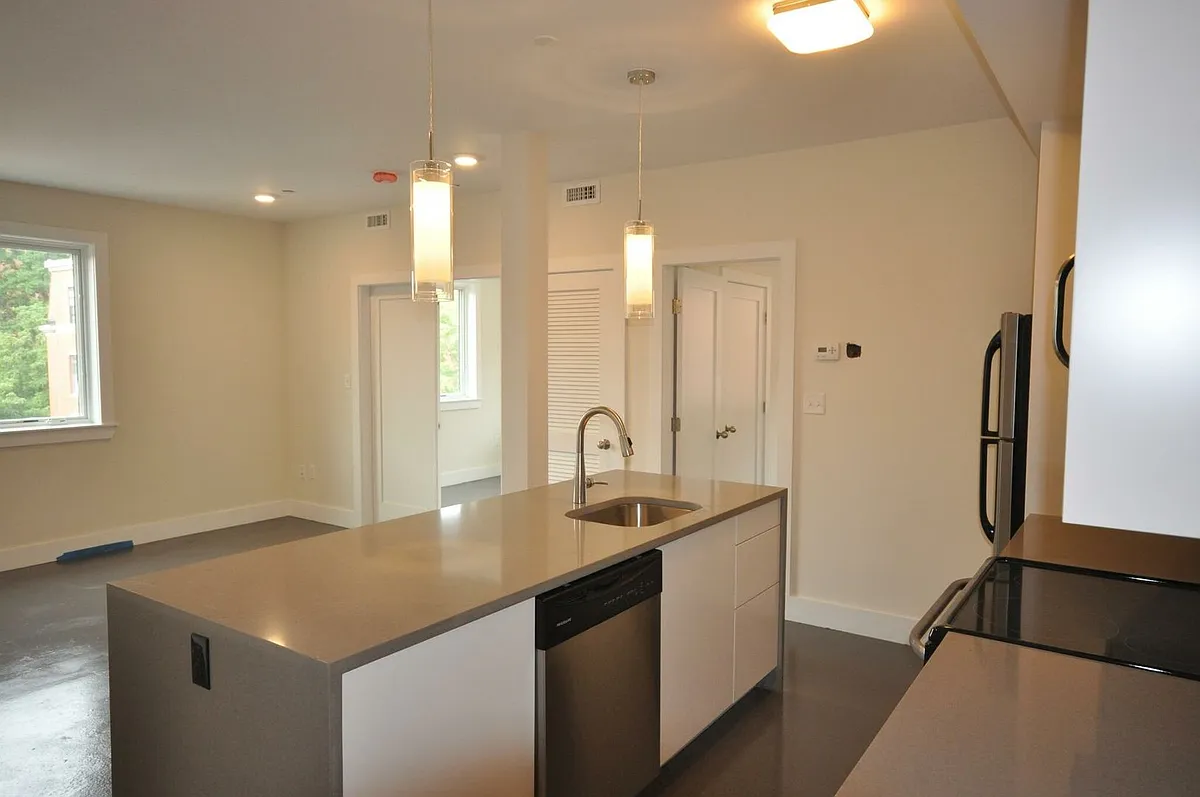 Building Photo - 659 Massachusetts Ave #B1