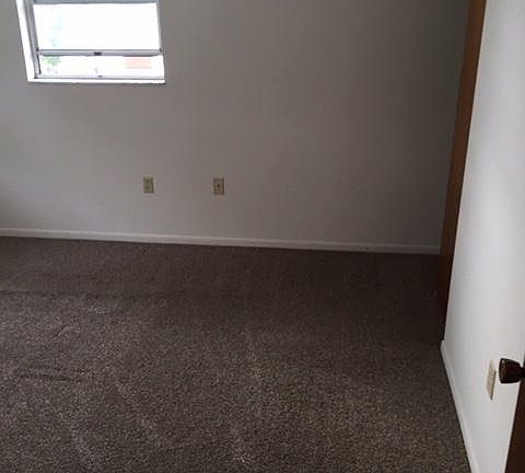 4th image of 478 77th Ave N APT C