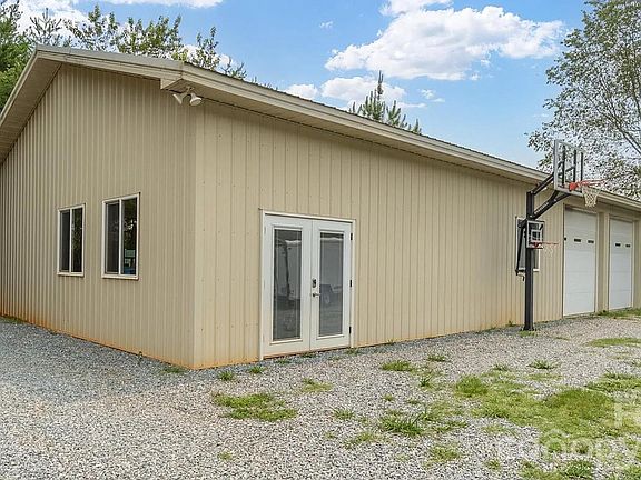 4th image of 4220 Mount Beulah Rd