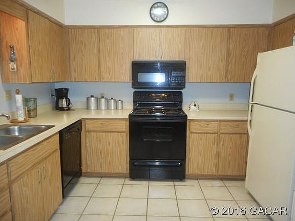 5th image of 9105 NW 37th Cir