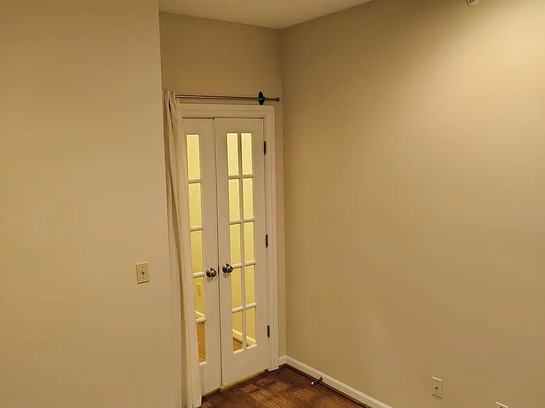 2928 Walnut St — Photo 17