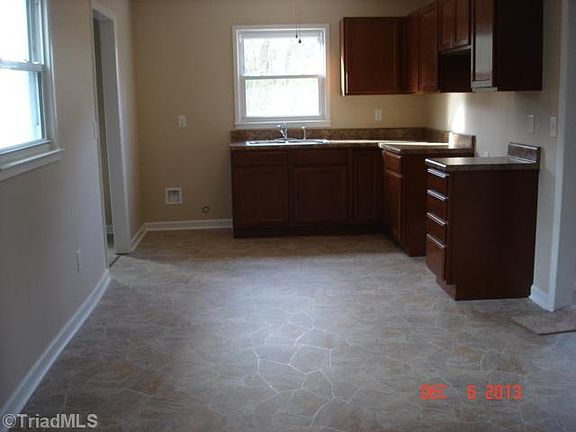 4th image of 12 Tilley Ct