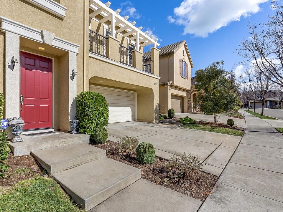 2nd image of 1609 Farringdon Way