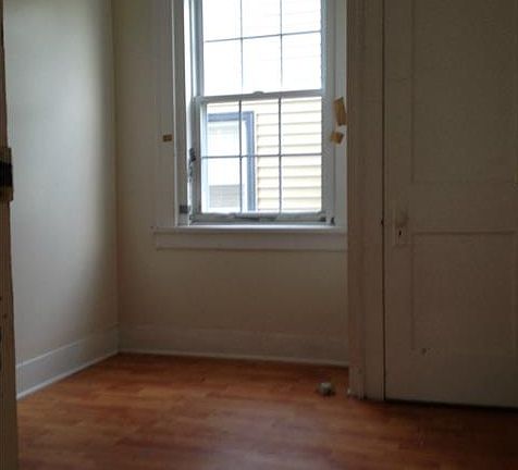 5th image of 3107 Wellington Ave