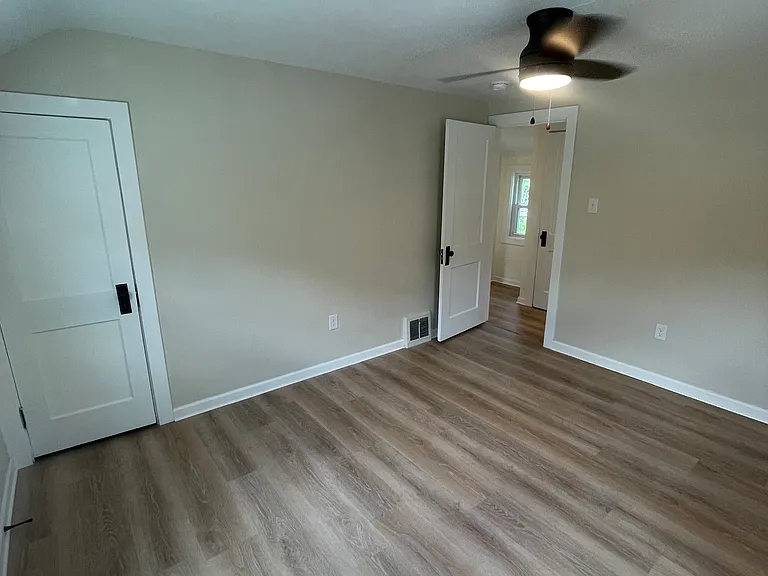 332 Edith St — Photo 13