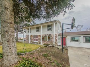 1110 E Elsinore St, Othello, WA 99344