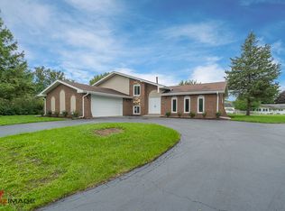 19946 Arden Ln, Mokena, IL 60448